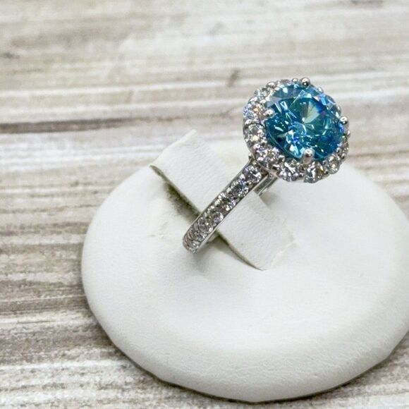 Sterling Silver Ring Sky Blue CZ Faceted Solitaire Halo Clear CZ Size 7.75 Prong - Picture 2 of 14